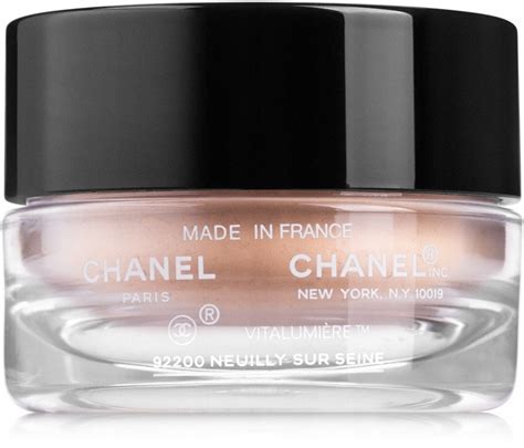 chanel vitalumiere puder 40|chanel vitalumiere review.